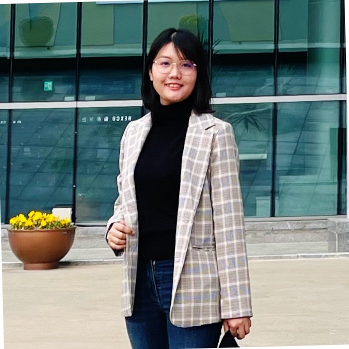 Hoang Phi Yen Duong, organizer
